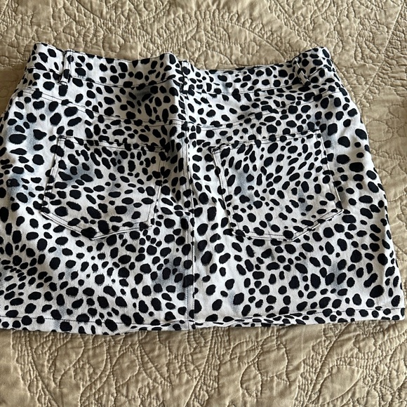 Motel Rocks Black and White Patterned Mini Skirt - Picture 2 of 6